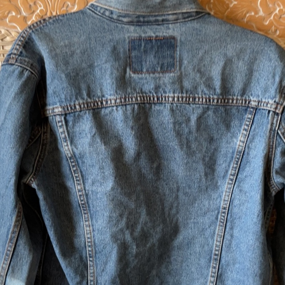 Levi's® Premium
TRUCKER JACKET - Picture 12 of 14